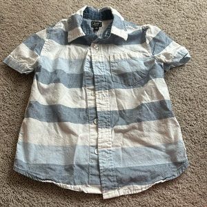 Boys short sleeve button down size 4-5